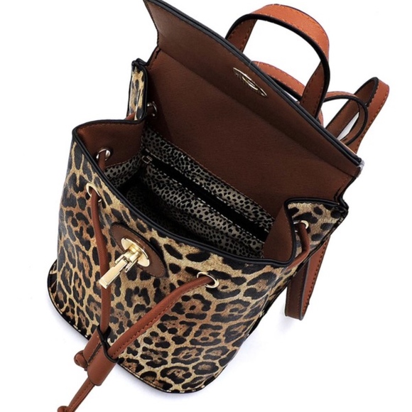 Leopard Drawstring Convertible Backpack Satchel - Picture 5 of 7